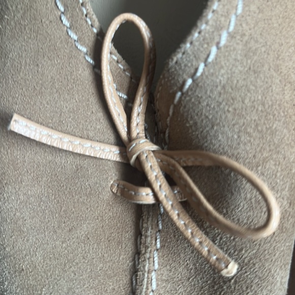 Shoes suede ballet style  UK 7.5 US 9.5 fits like 10, EU 41.5 comfort well made. - Picture 3 of 6